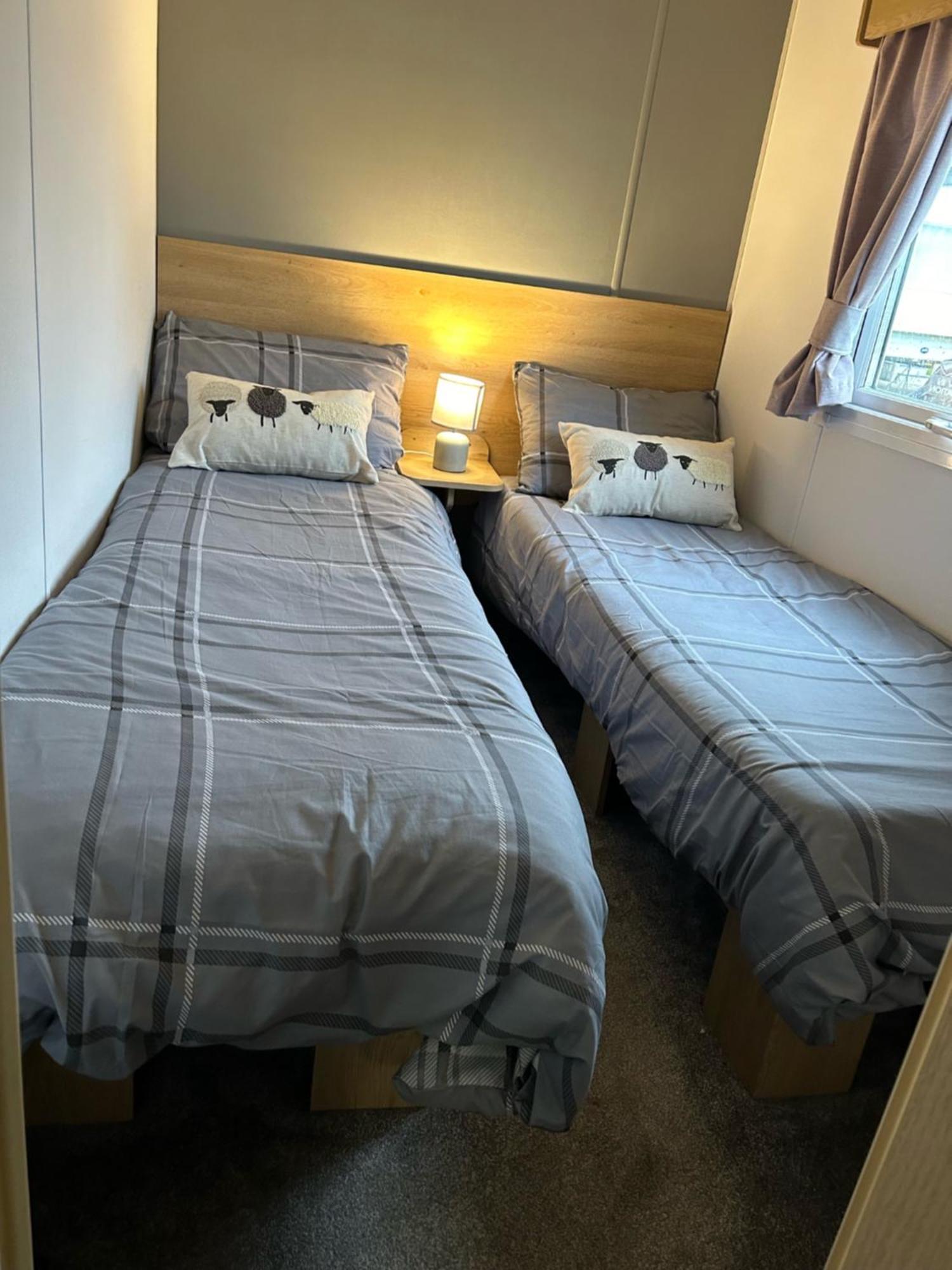 Beautiful 8 Birth Holiday Home - Tattershall Lakes Bagian luar foto